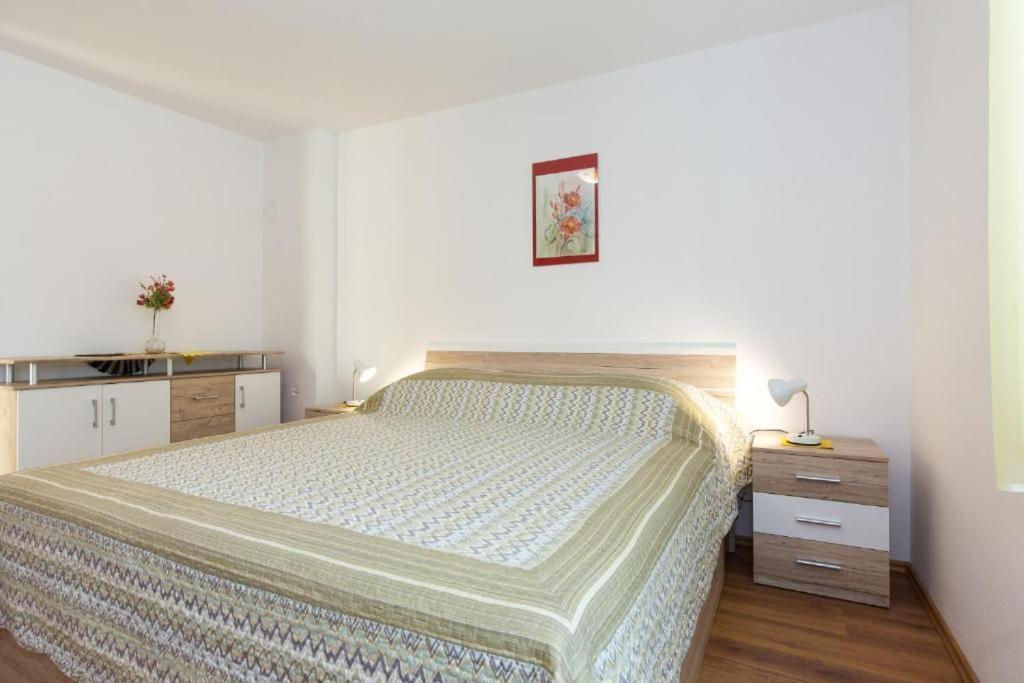 Apartments Hodanic Krk Town Extérieur photo