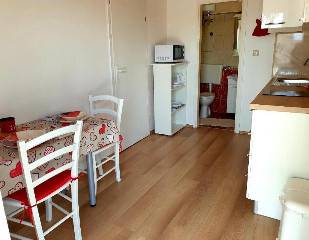 Apartments Hodanic Krk Town Extérieur photo