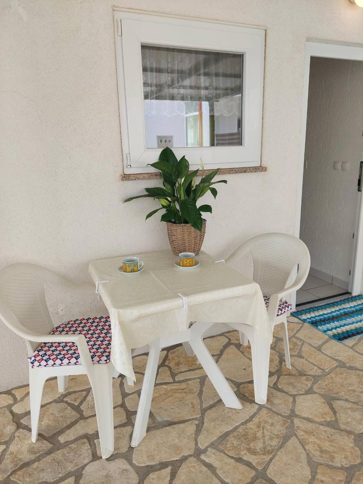 Apartments Hodanic Krk Town Chambre photo
